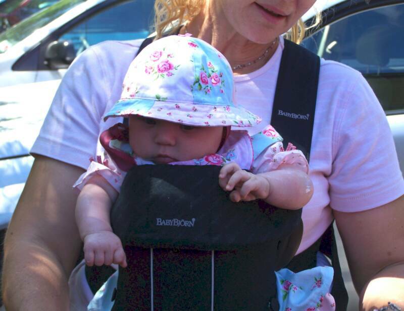 Nikoline' & Eli ~ 2 mths